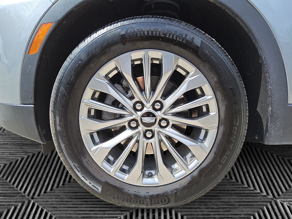 2025 Cadillac XT4 FWD Premium Luxury