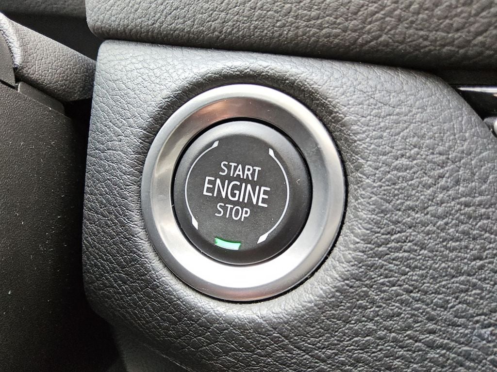 2025 Cadillac XT4 FWD Premium Luxury