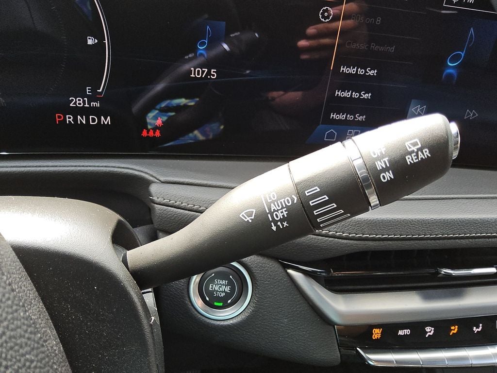 2025 Cadillac XT4 FWD Premium Luxury