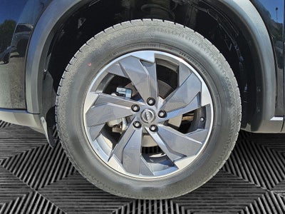 2024 Nissan Rogue SV FWD