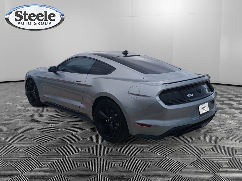 2022 Ford Mustang EcoBoost