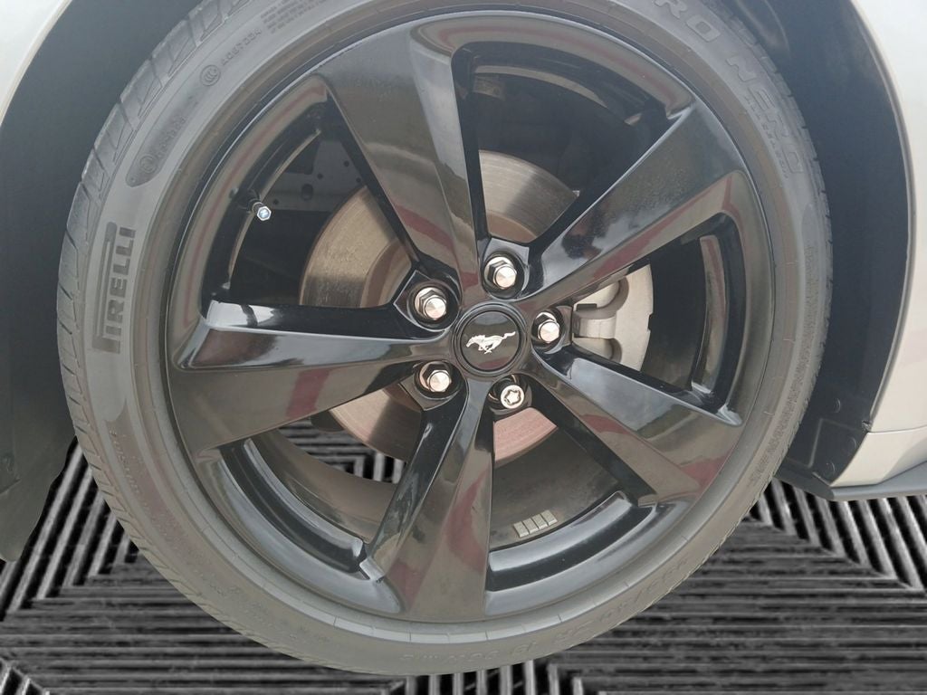 2022 Ford Mustang EcoBoost