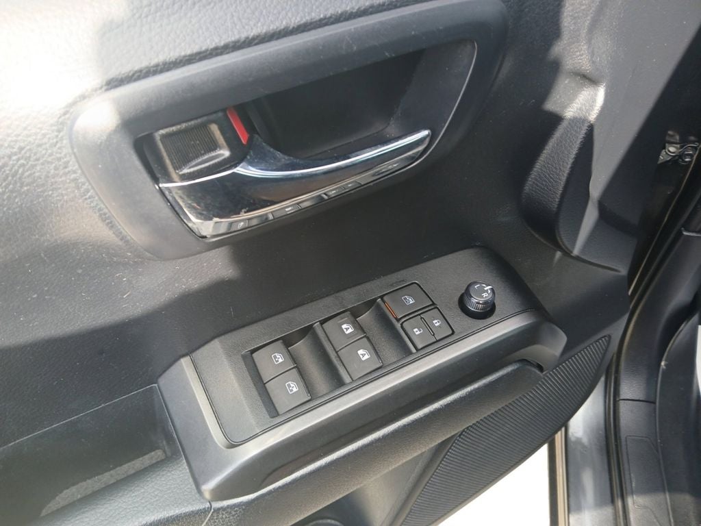 2019 Toyota Tacoma SR V6