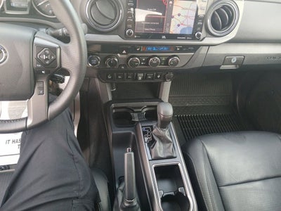 2022 Toyota Tacoma SR5 V6