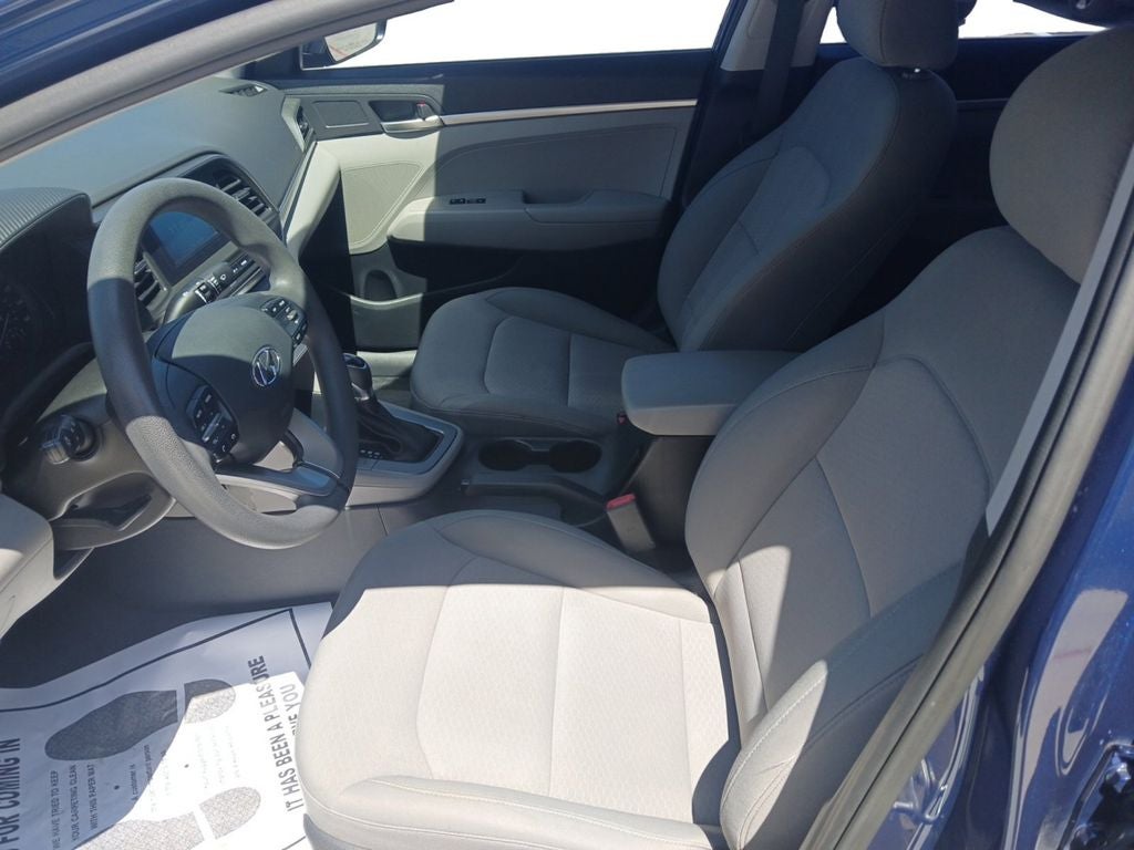 2019 Hyundai ELANTRA SE