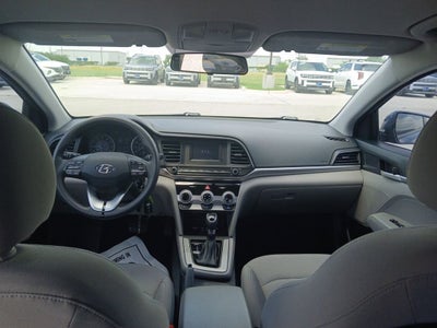 2019 Hyundai ELANTRA SE