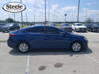 2019 Hyundai ELANTRA SE