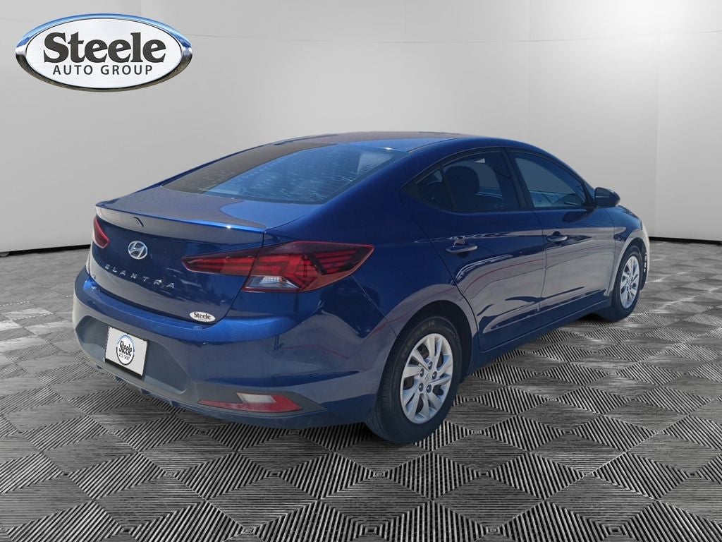 2019 Hyundai ELANTRA SE