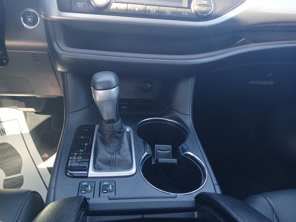 2016 Toyota Highlander XLE V6