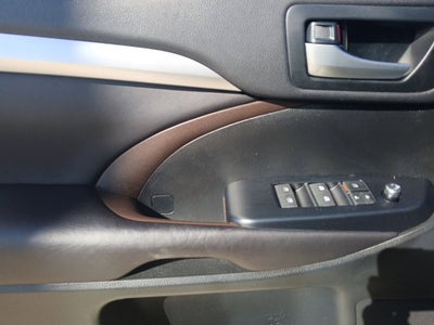 2016 Toyota Highlander XLE V6