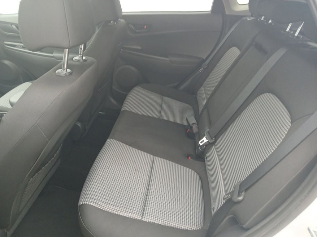 2021 Hyundai KONA SEL