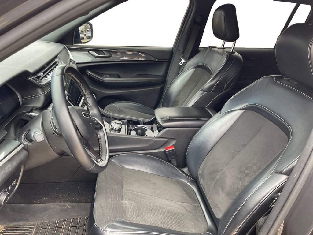 2021 Jeep Grand Cherokee L Altitude 4x2