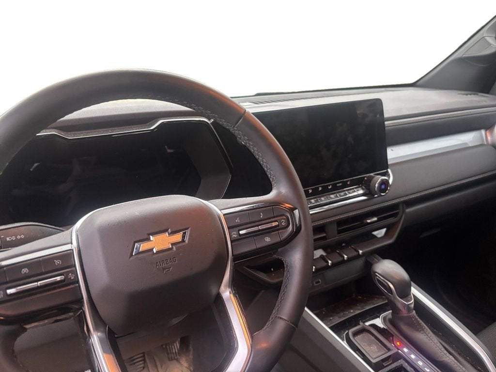2025 Chevrolet Colorado WT/LT