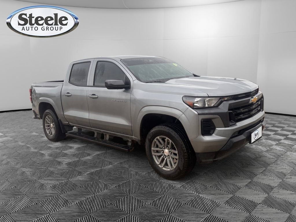 2025 Chevrolet Colorado WT/LT