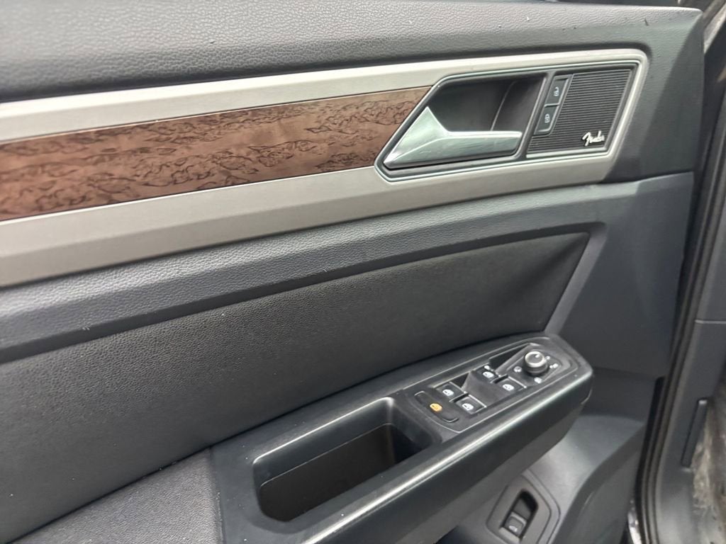 2019 Volkswagen Atlas 3.6L V6 SEL Premium