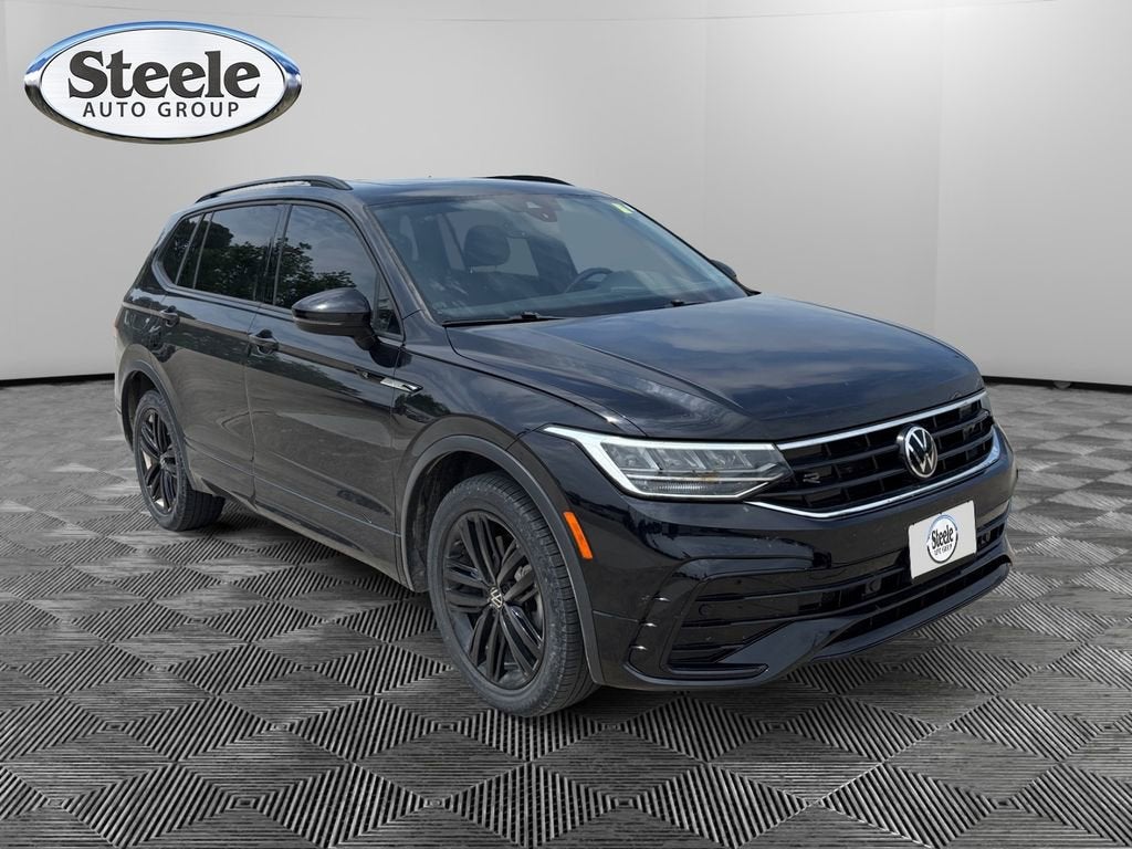 2022 Volkswagen Tiguan SE R-Line Black