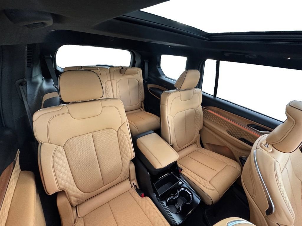2025 Jeep Grand Cherokee L Summit Reserve 4x4