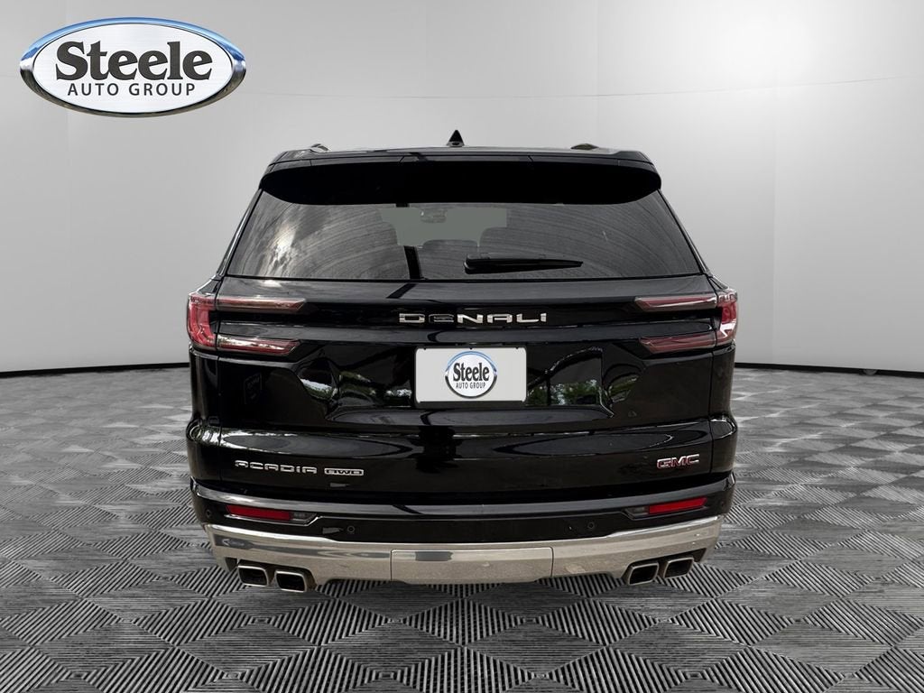 2025 GMC Acadia Denali