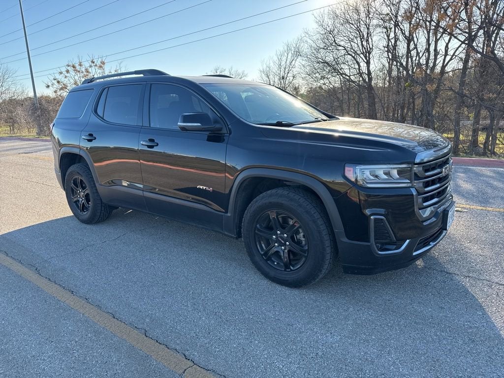 2023 GMC Acadia AT4