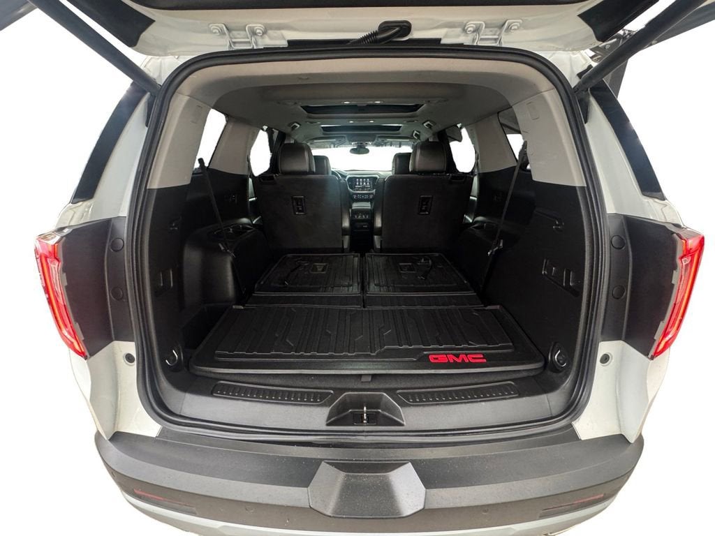 2021 GMC Acadia SLT