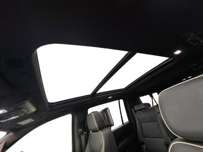 2022 Chevrolet Suburban Premier