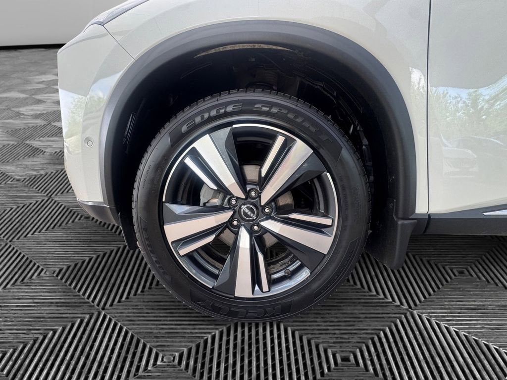 2023 Nissan Rogue SL FWD