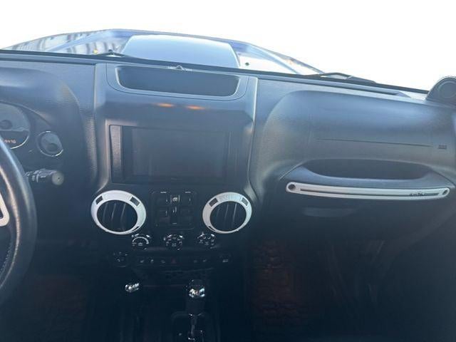 2014 Jeep Wrangler Unlimited Polar Edition