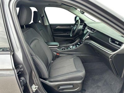 2024 Jeep Grand Cherokee L Laredo X 4x4