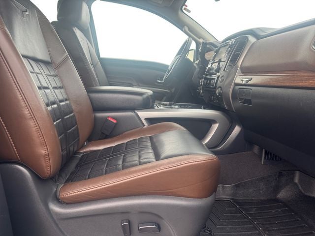 2017 Nissan TITAN Platinum Reserve