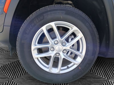 2024 Jeep Grand Cherokee Laredo X 4x2