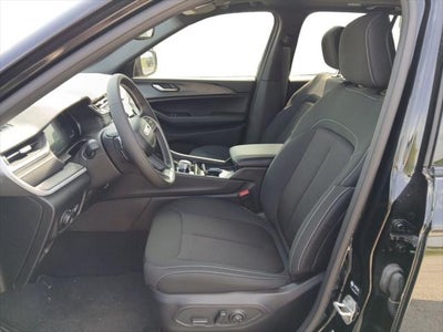 2024 Jeep Grand Cherokee Laredo X 4x2