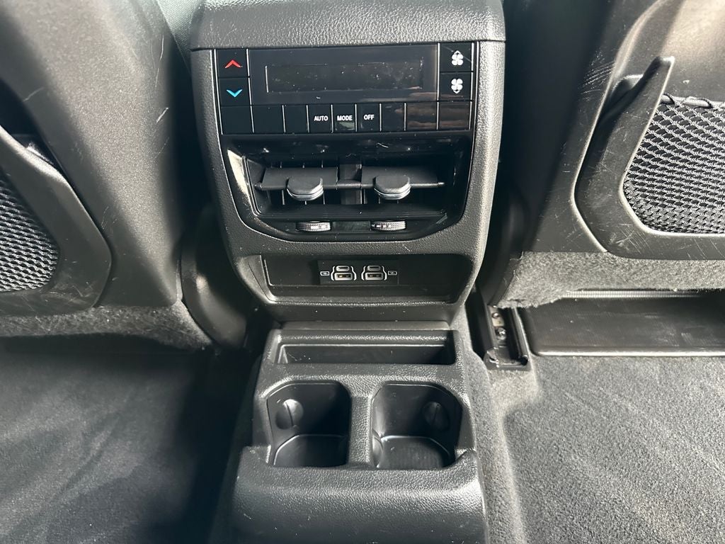 2024 Jeep Grand Cherokee L Laredo X 4x4