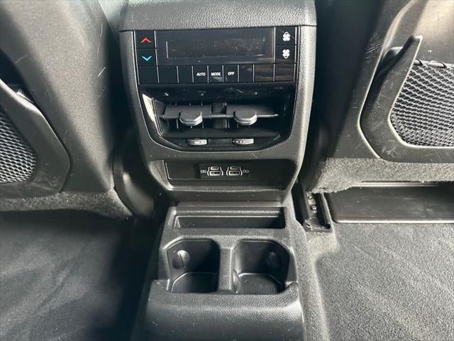 2024 Jeep Grand Cherokee L Laredo X 4x4