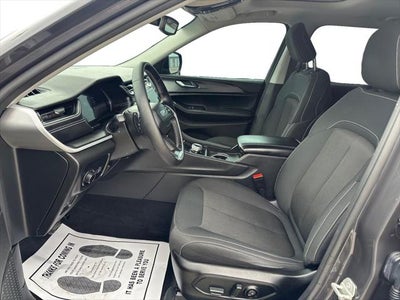 2024 Jeep Grand Cherokee L Laredo X 4x4