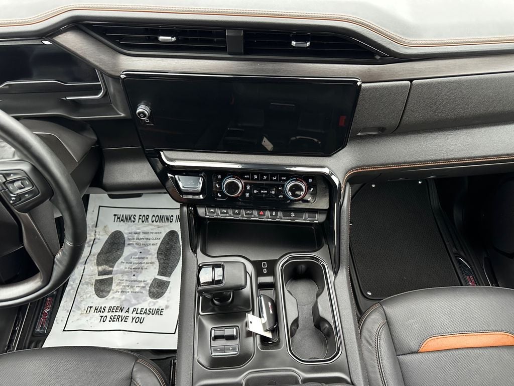 2025 GMC Sierra 1500 4WD Crew Cab Short Box AT4