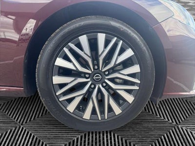 2024 Nissan Altima SV FWD