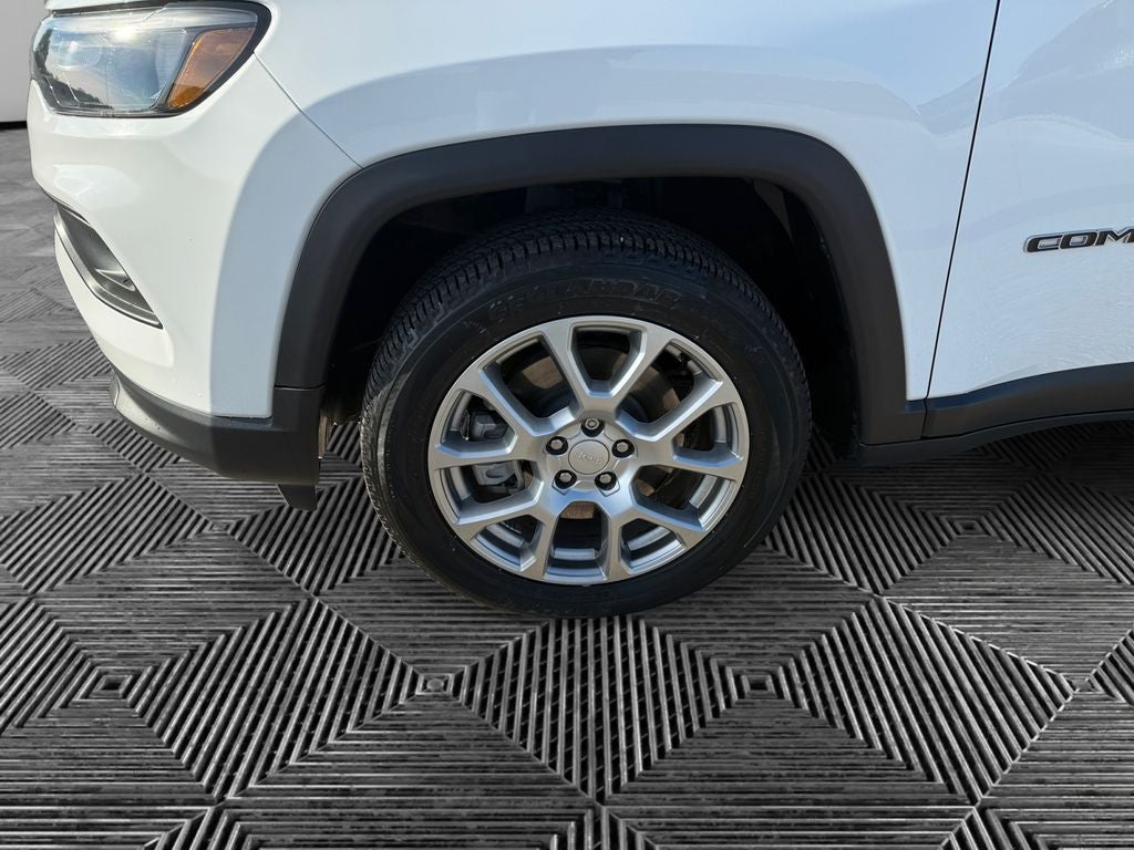 2023 Jeep Compass Latitude Lux FWD