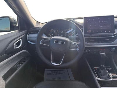 2023 Jeep Compass Latitude Lux FWD