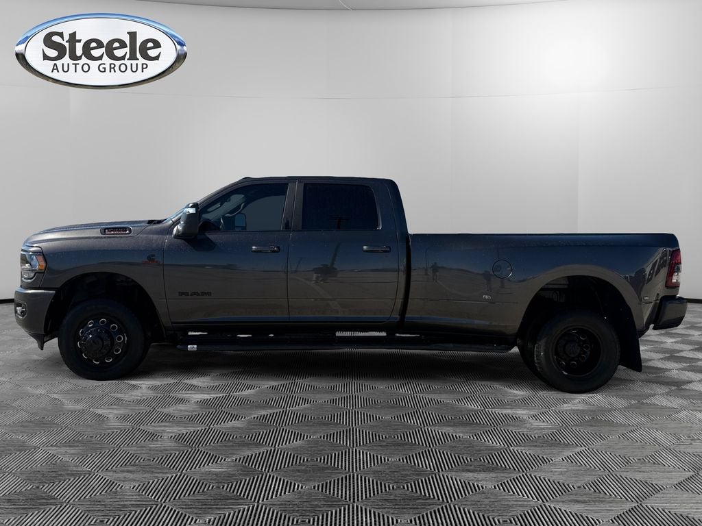 2024 RAM 3500 Big Horn Crew Cab 4x4 8' Box