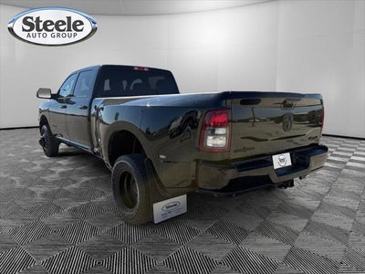 2022 RAM 3500 Lone Star Crew Cab 4x4 8' Box