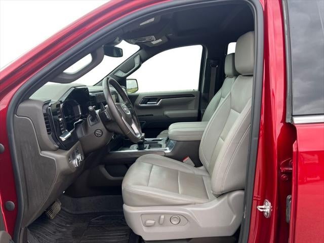 2023 GMC Sierra 1500 2WD Crew Cab Short Box SLT