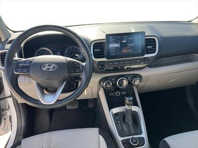 2022 Hyundai VENUE SEL