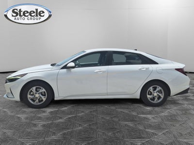 2022 Hyundai ELANTRA SE