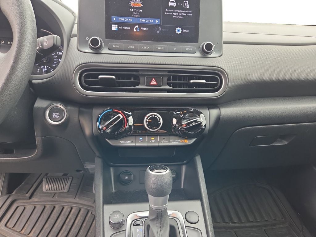 2022 Hyundai KONA SEL