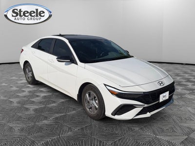2024 Hyundai ELANTRA SE