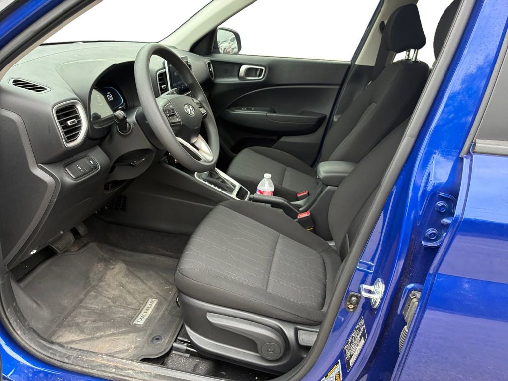 2025 Hyundai VENUE SE