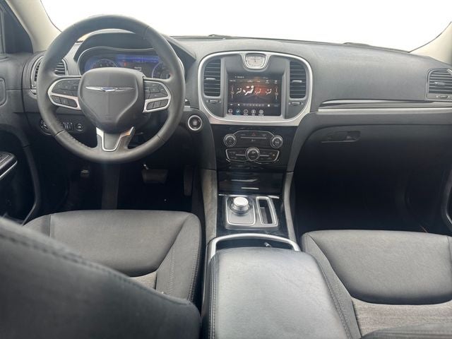 2023 Chrysler 300 Touring